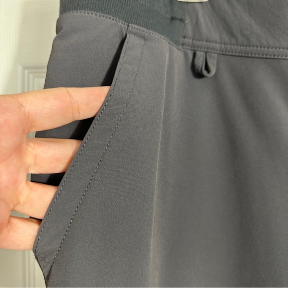 Duluth Trading women's Black Hills Water-Repellent Pants, size 18/31, lined - Picture 4 of 16